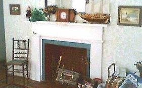 Nichols Guest House B & B